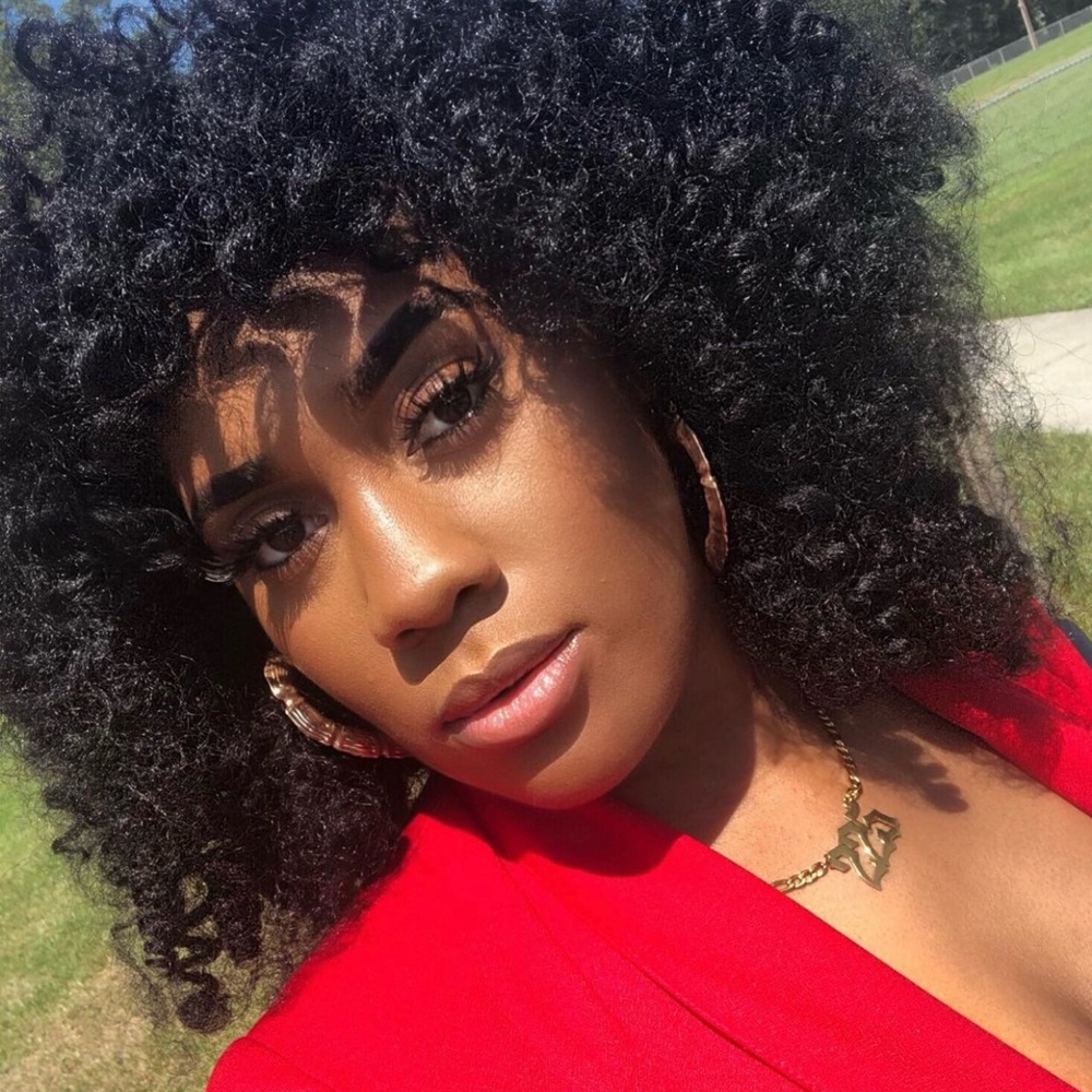 Meet your Posher, Chasity